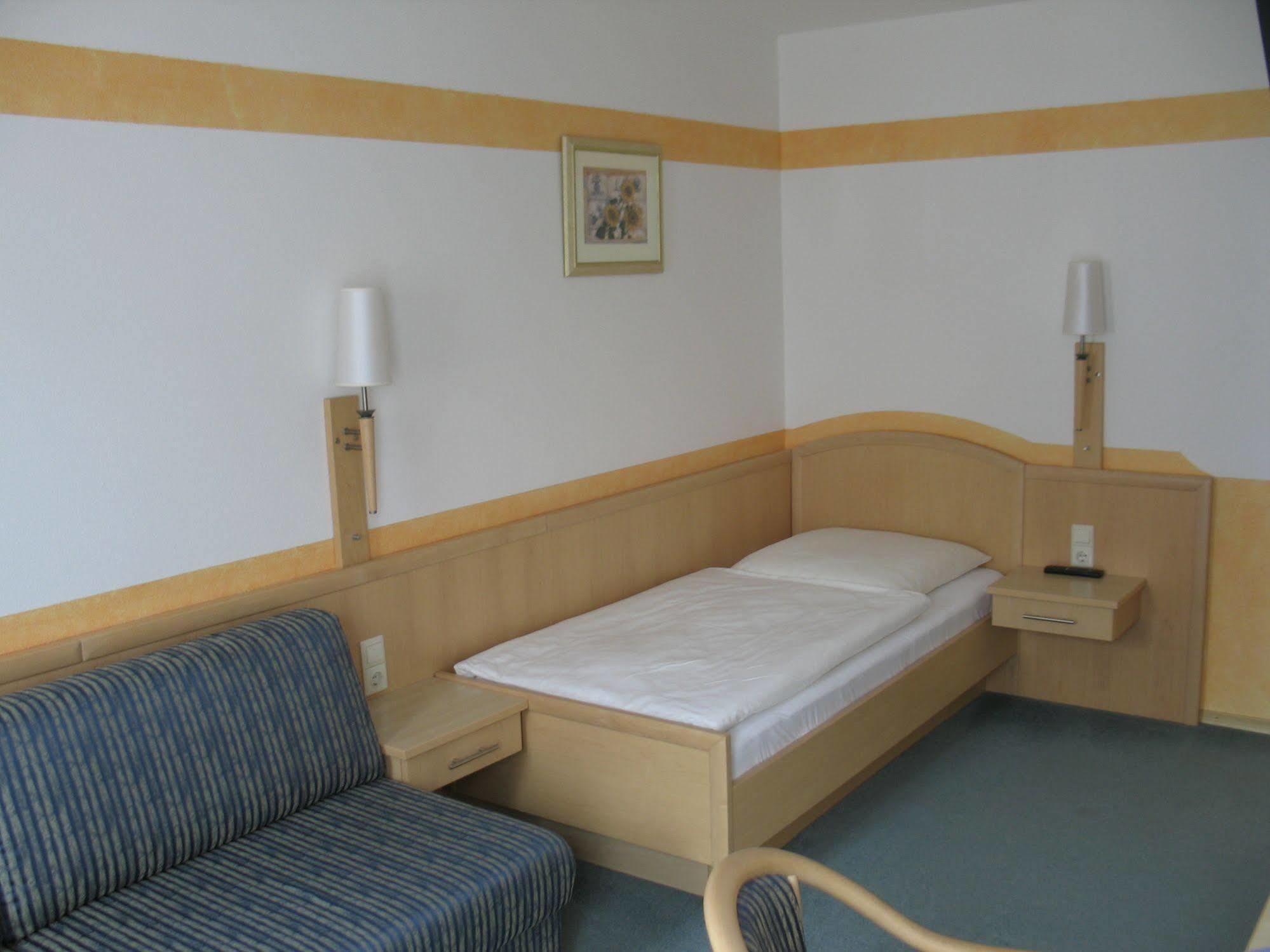 Hotel garni Hopfengold Wolnzach Eksteriør billede