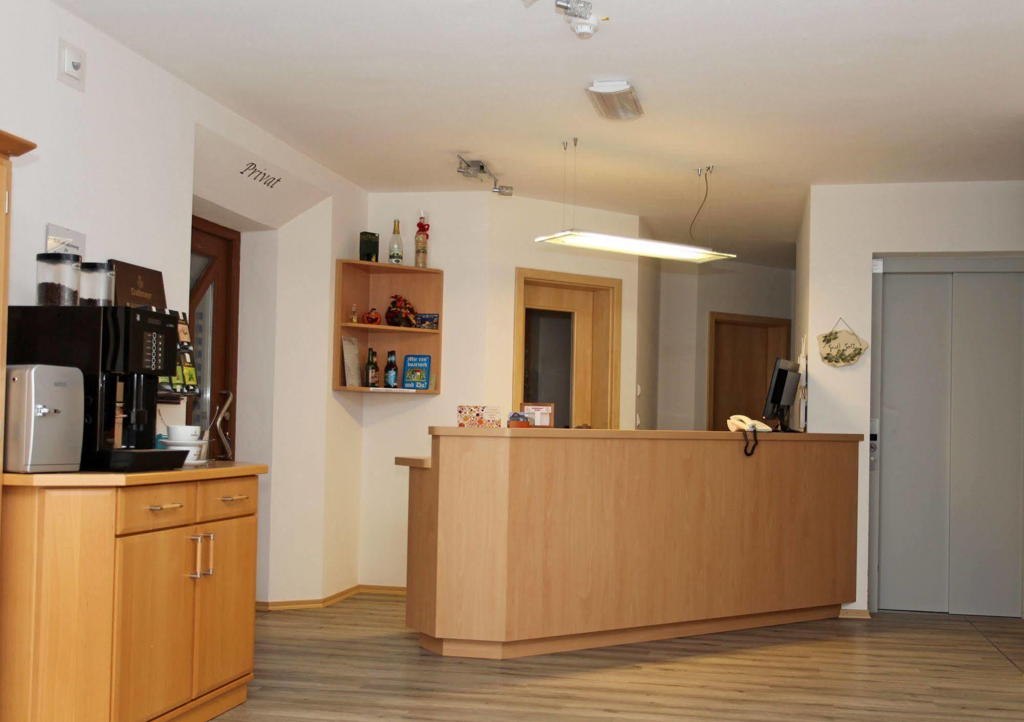 Hotel garni Hopfengold Wolnzach Eksteriør billede