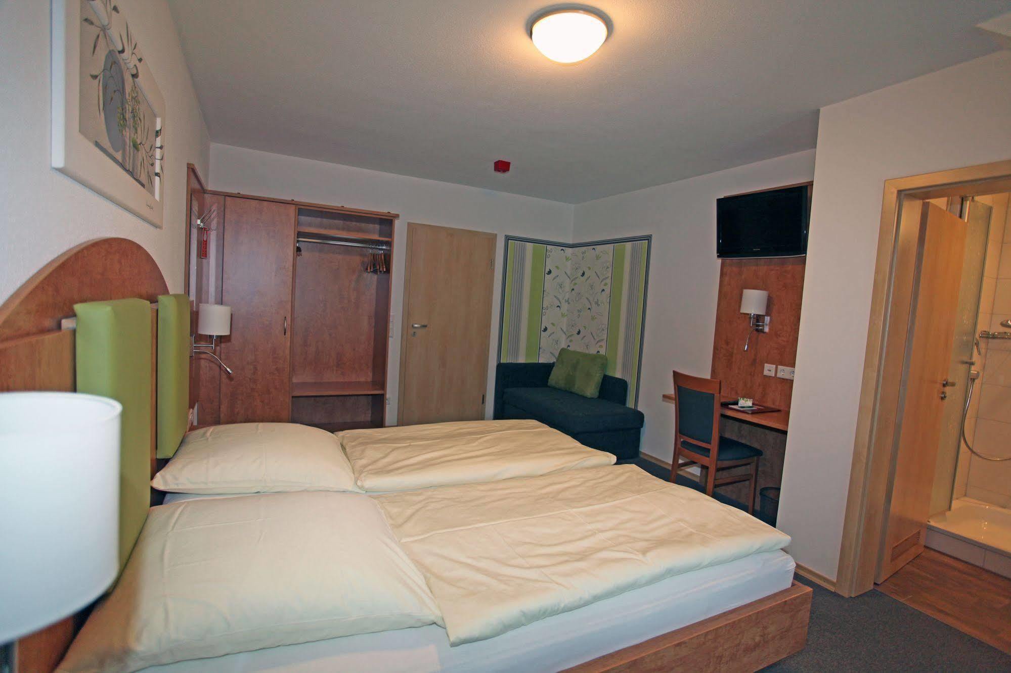 Hotel garni Hopfengold Wolnzach Eksteriør billede